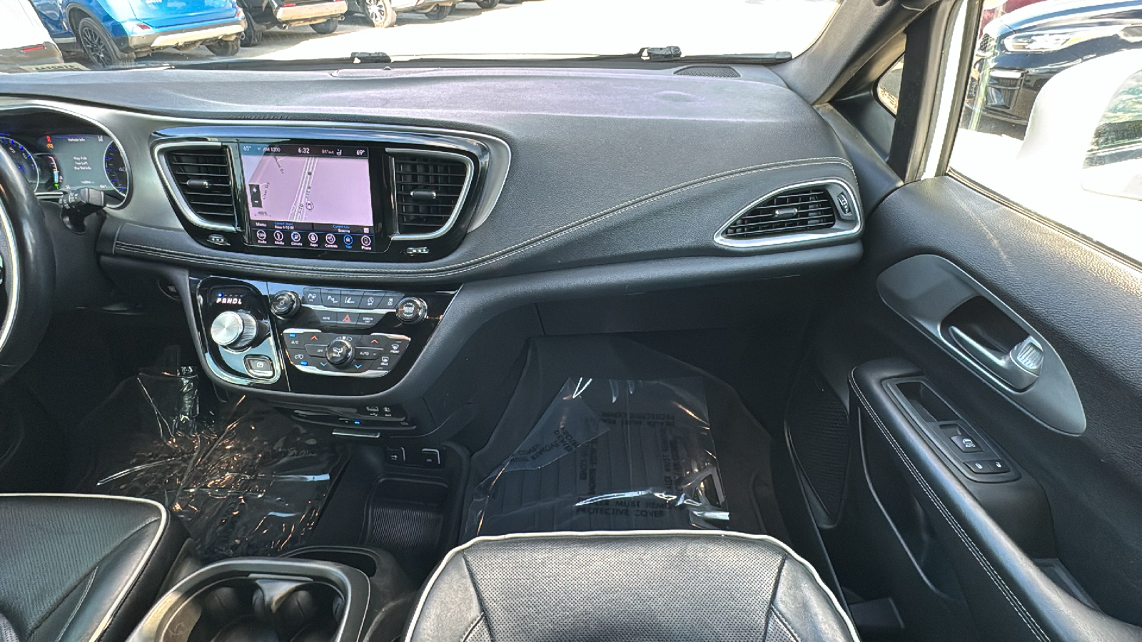 2018 Chrysler Pacifica Limited 38