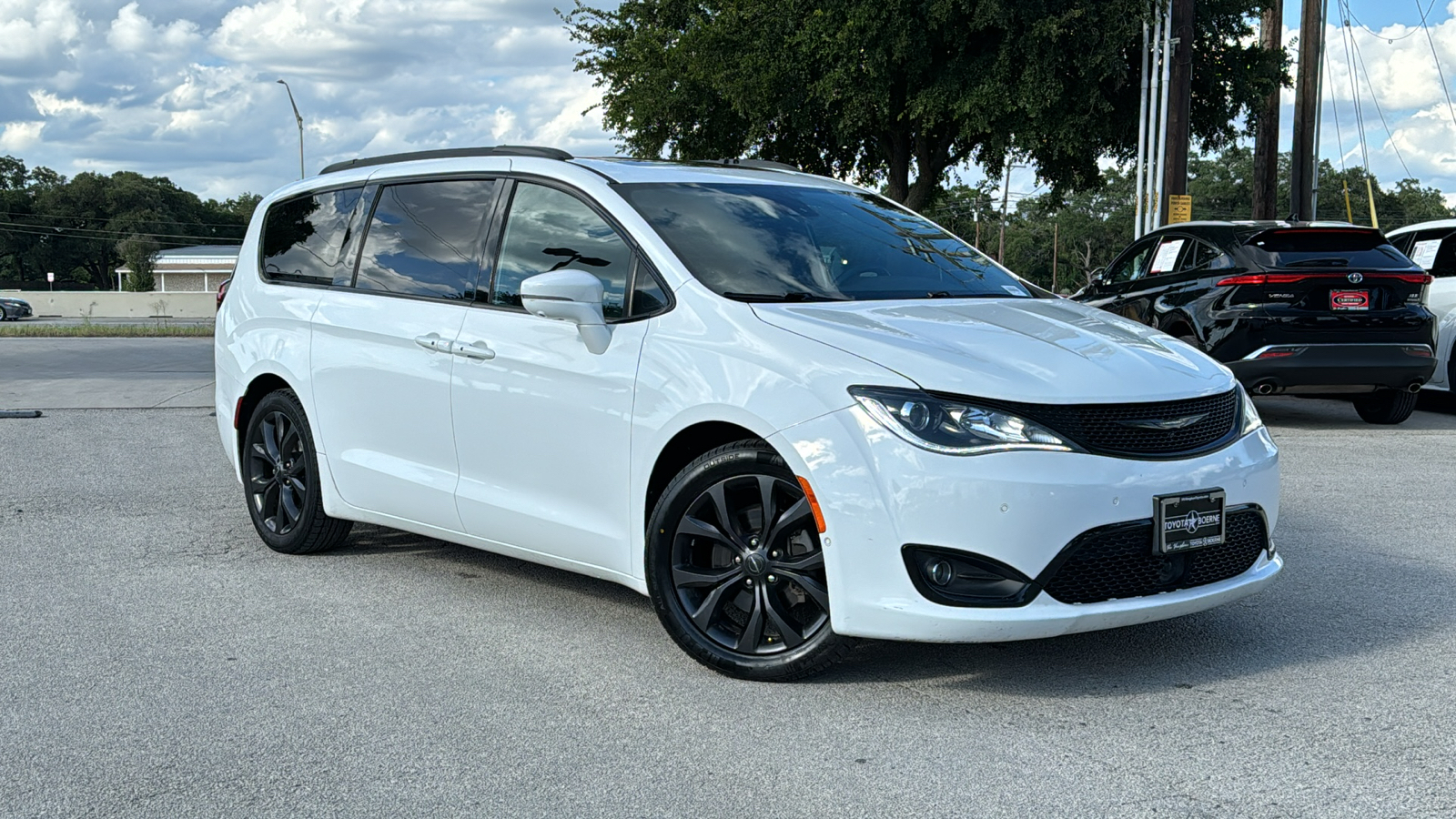 2018 Chrysler Pacifica Limited 45