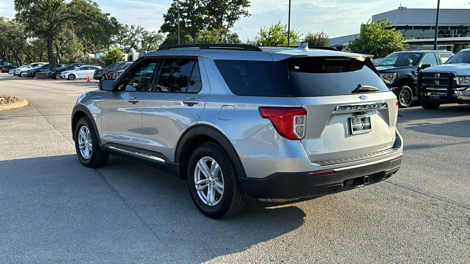 2020 Ford Explorer XLT 5