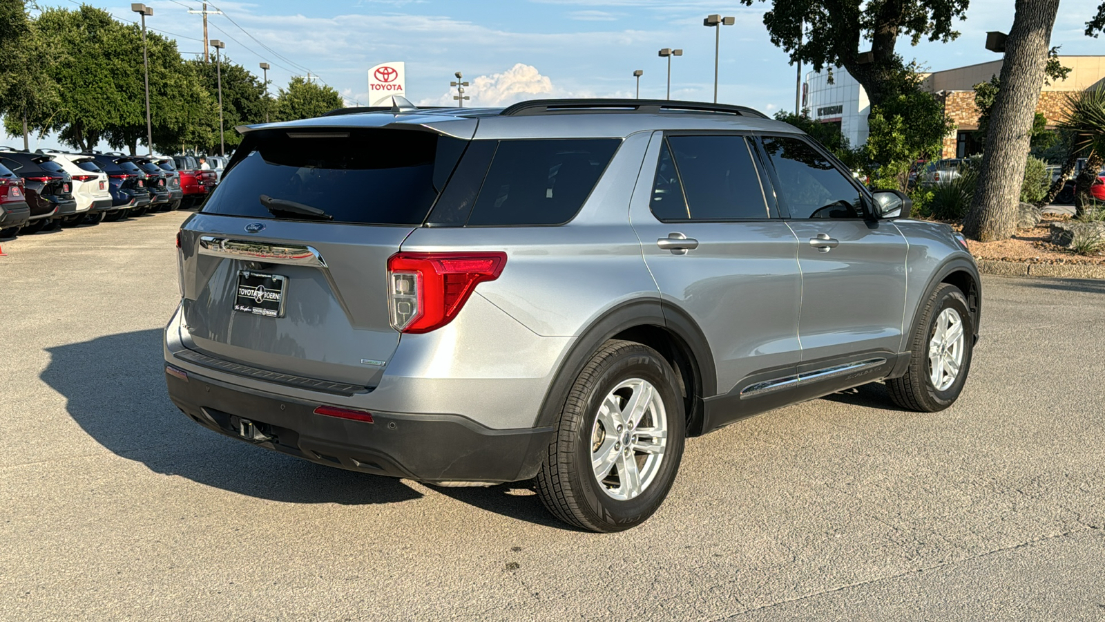 2020 Ford Explorer XLT 7