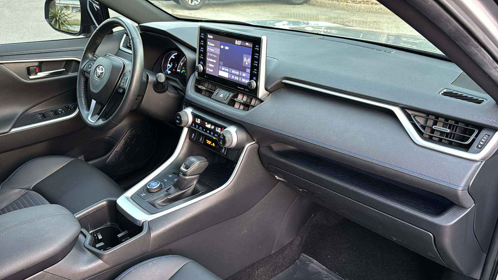 2022 Toyota RAV4 Hybrid XSE 35