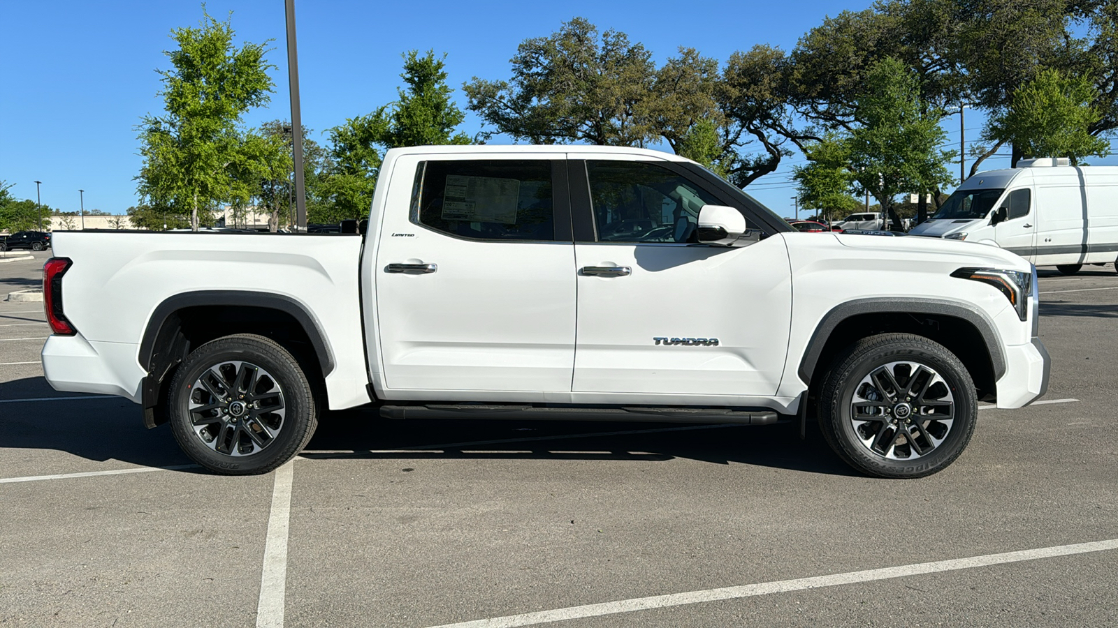 2024 Toyota Tundra Hybrid Limited 8