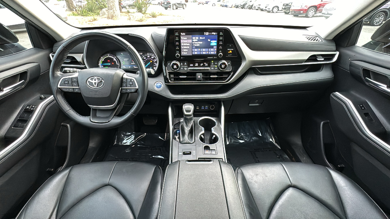 2022 Toyota Highlander Hybrid XLE 21