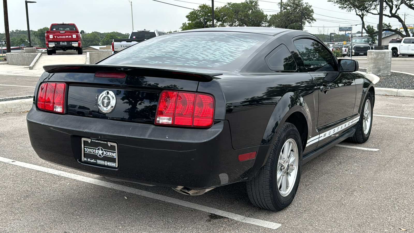 2008 Ford Mustang V6 Deluxe 9