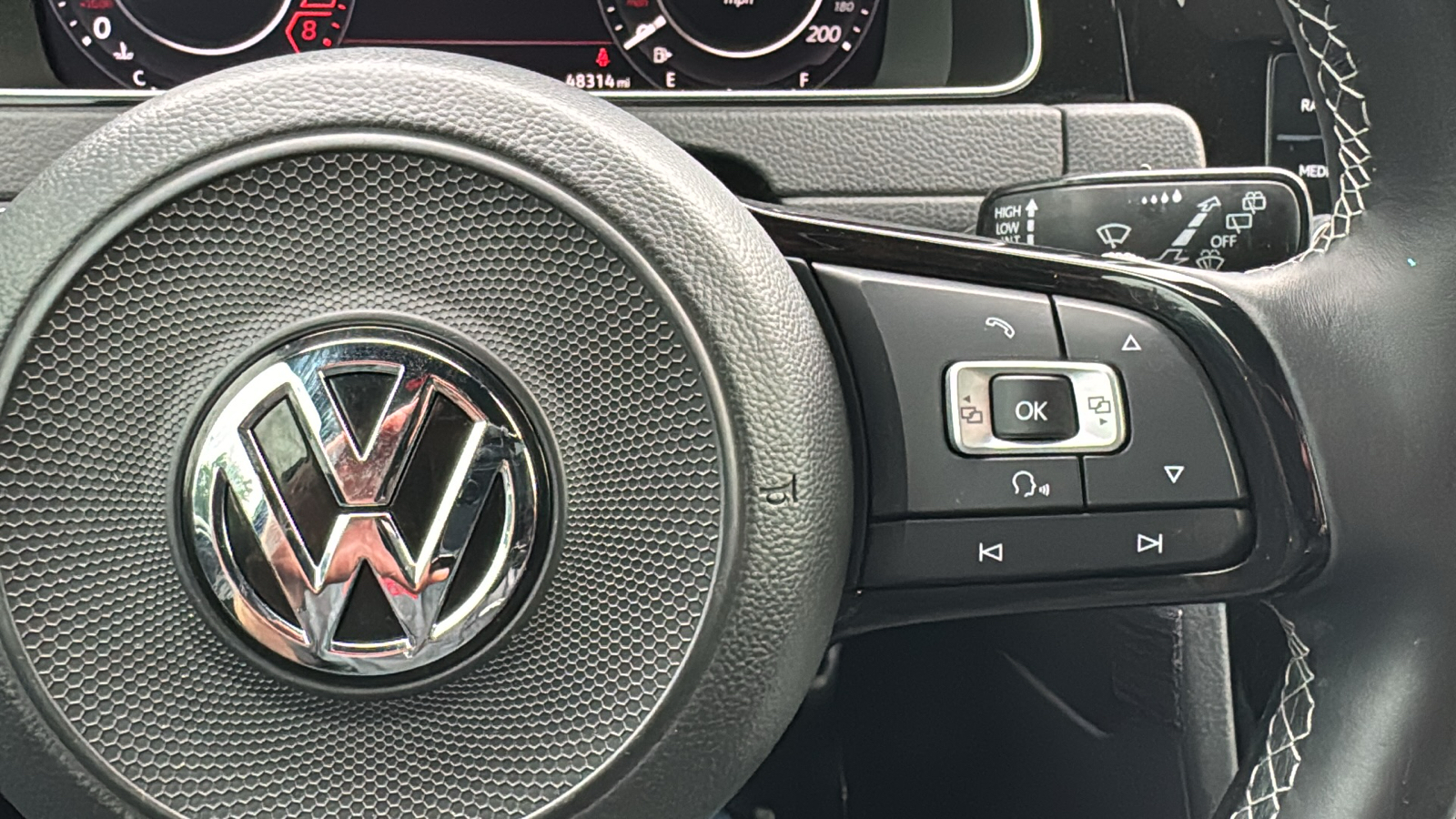 2018 Volkswagen Golf R DCC & Navigation 4Motion 21