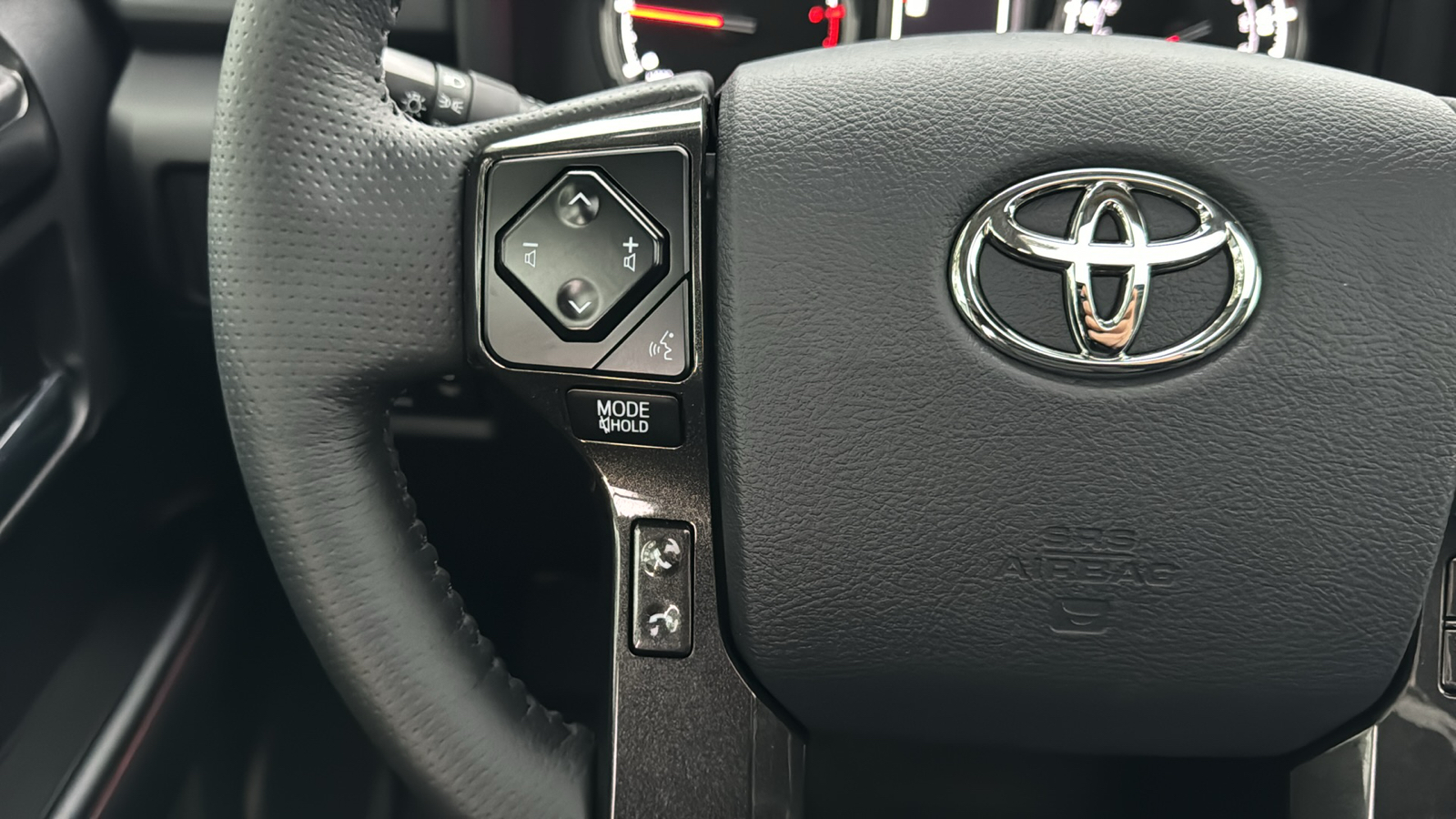 2024 Toyota 4Runner TRD Off-Road Premium 19