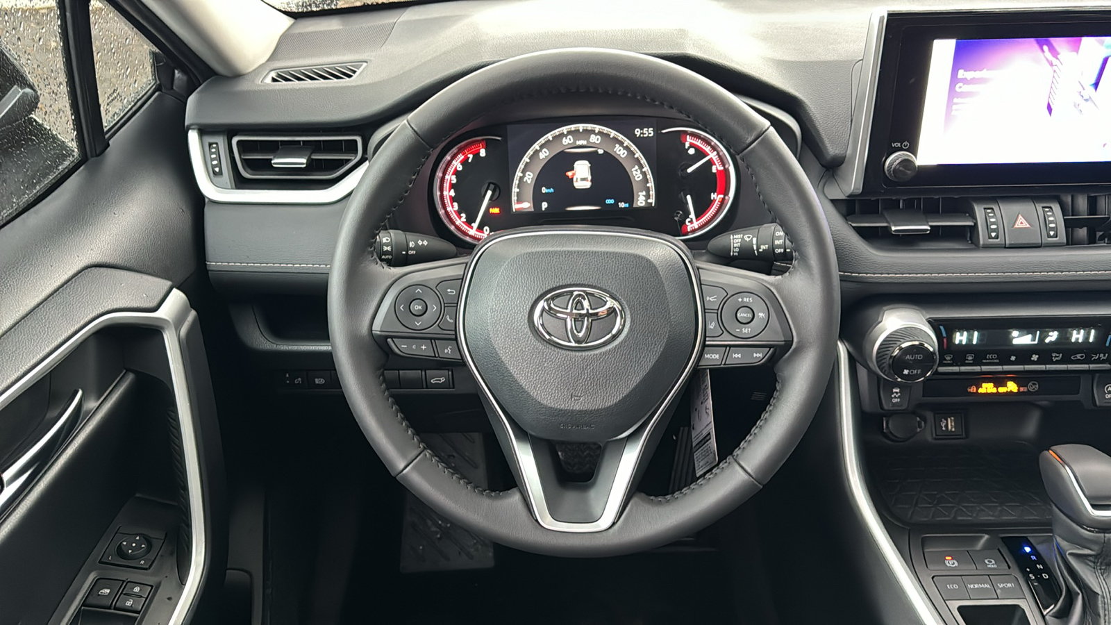 2024 Toyota RAV4 XLE Premium 17