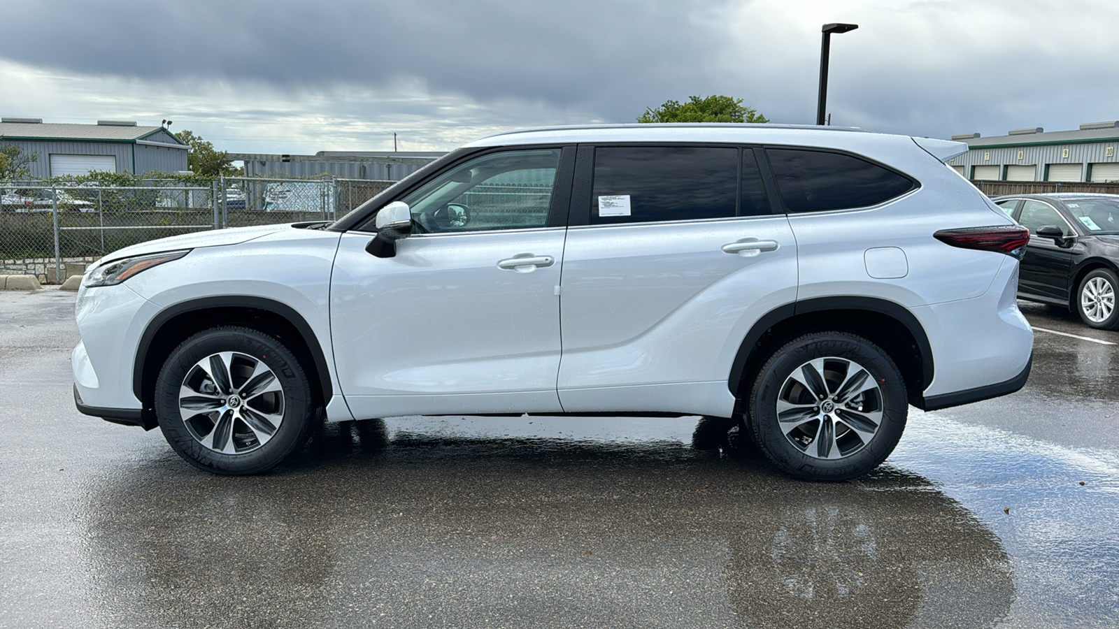 2024 Toyota Highlander XLE 4