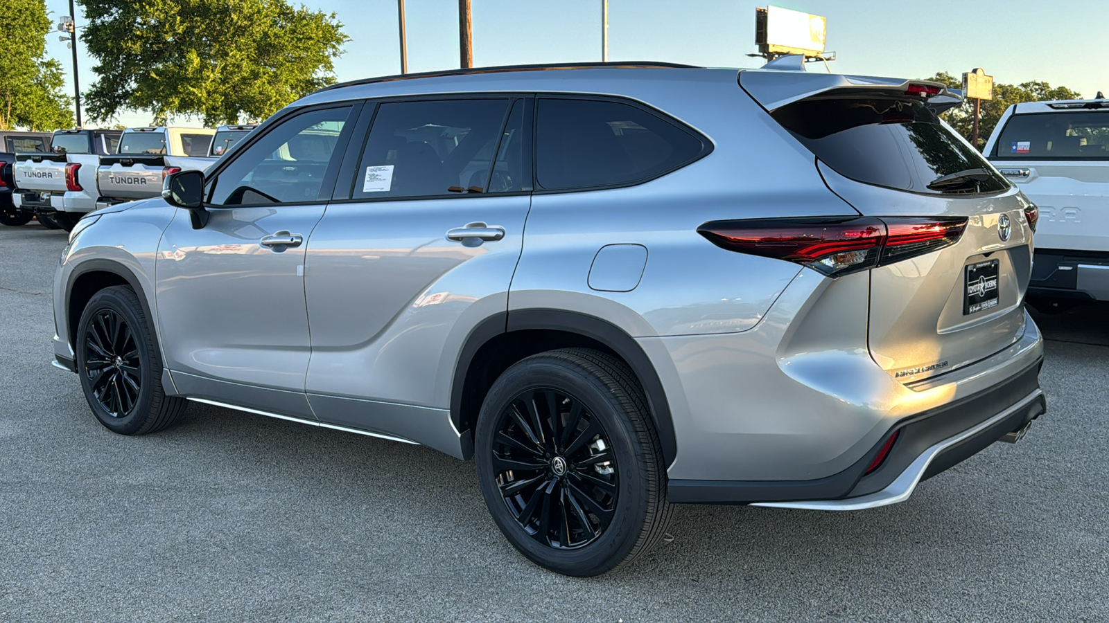 2024 Toyota Highlander XSE 5