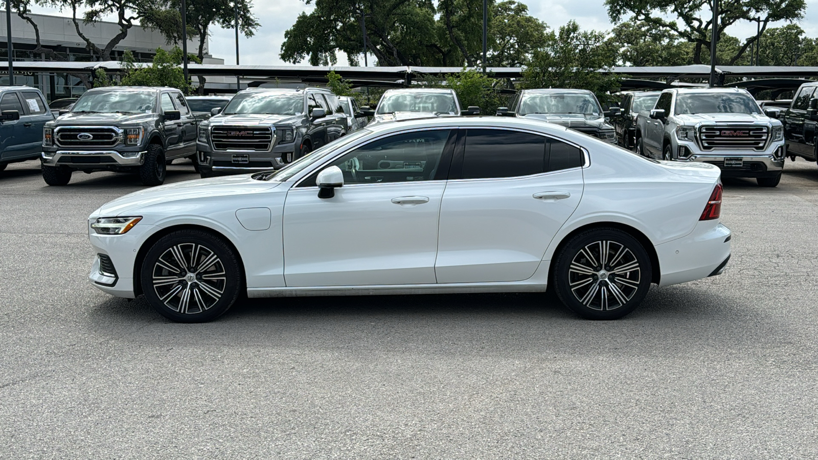 2021 Volvo S60 Recharge Plug-In Hybrid T8 Inscription 4