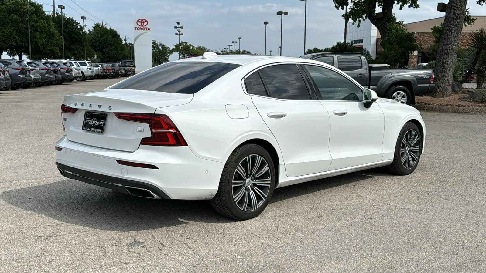 2021 Volvo S60 Recharge Plug-In Hybrid T8 Inscription 7
