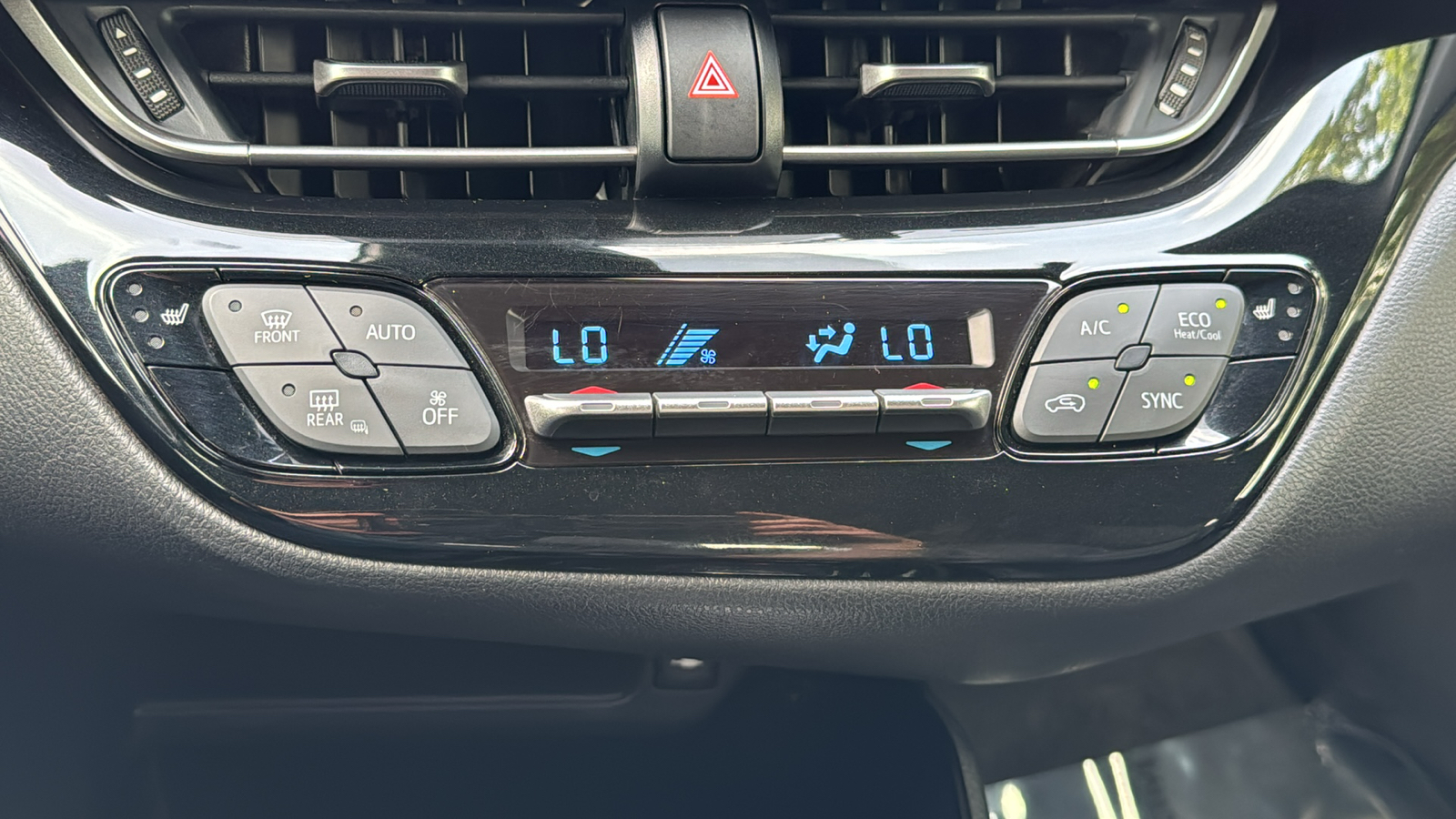 2019 Toyota C-HR Limited 25