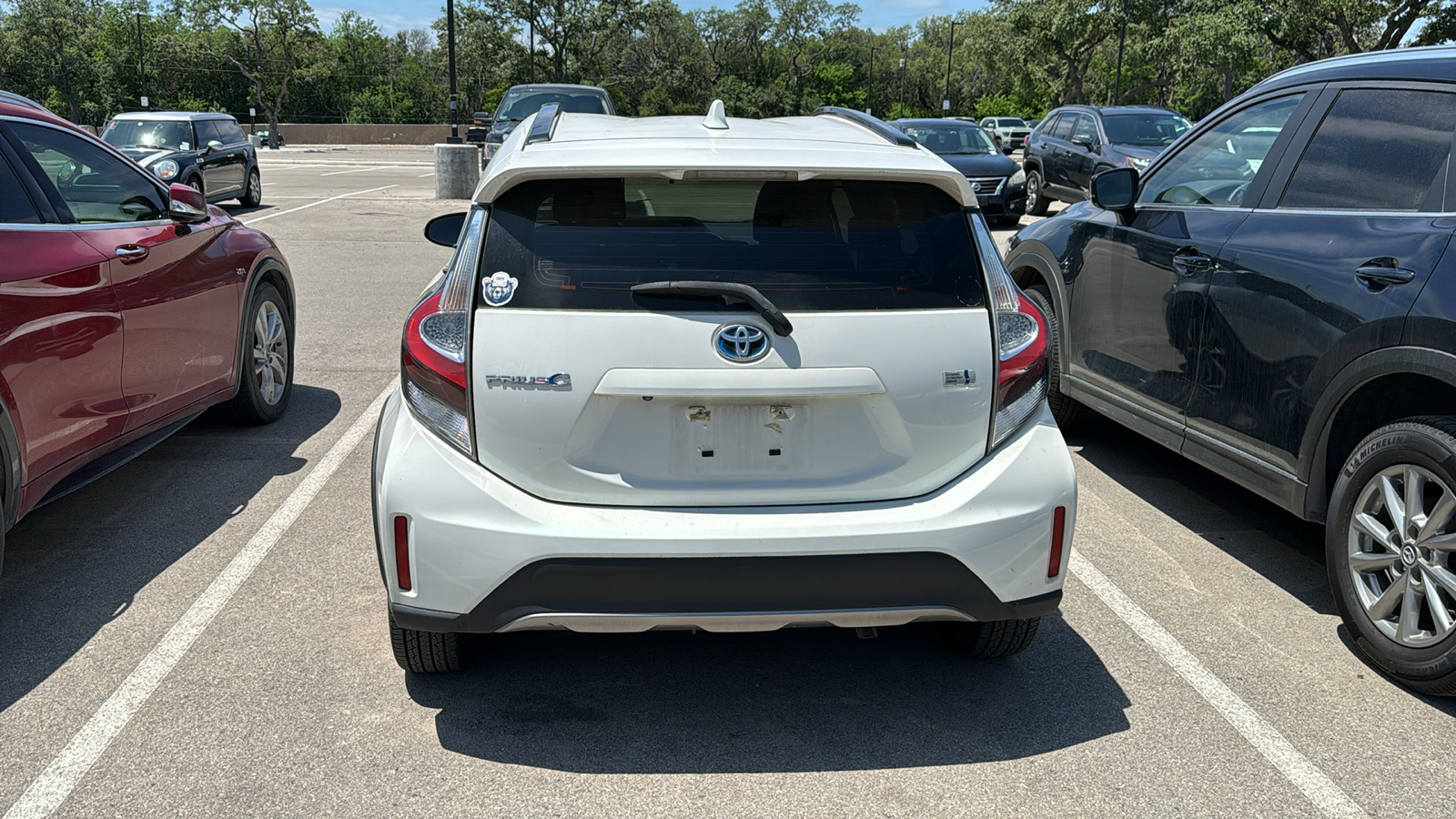 2018 Toyota Prius c Two 6