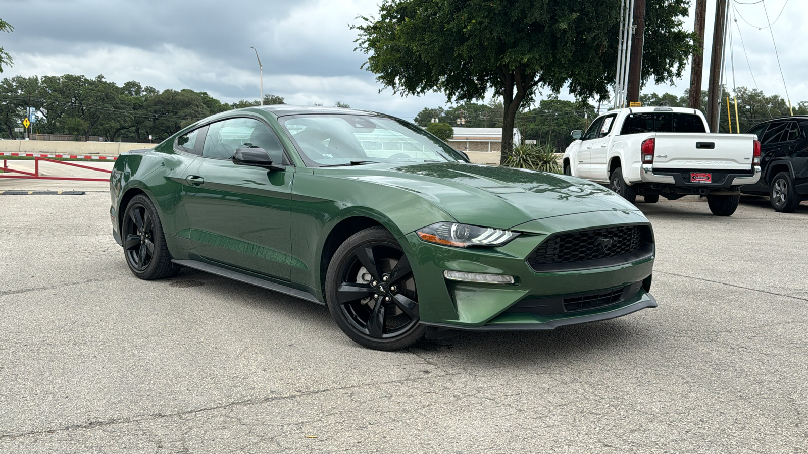 2022 Ford Mustang EcoBoost 36