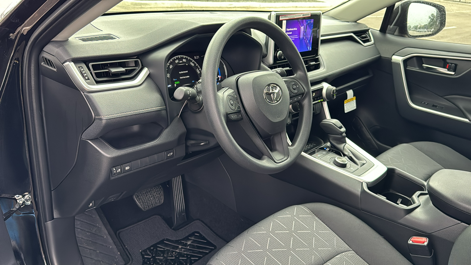 2024 Toyota RAV4 Hybrid XLE 12