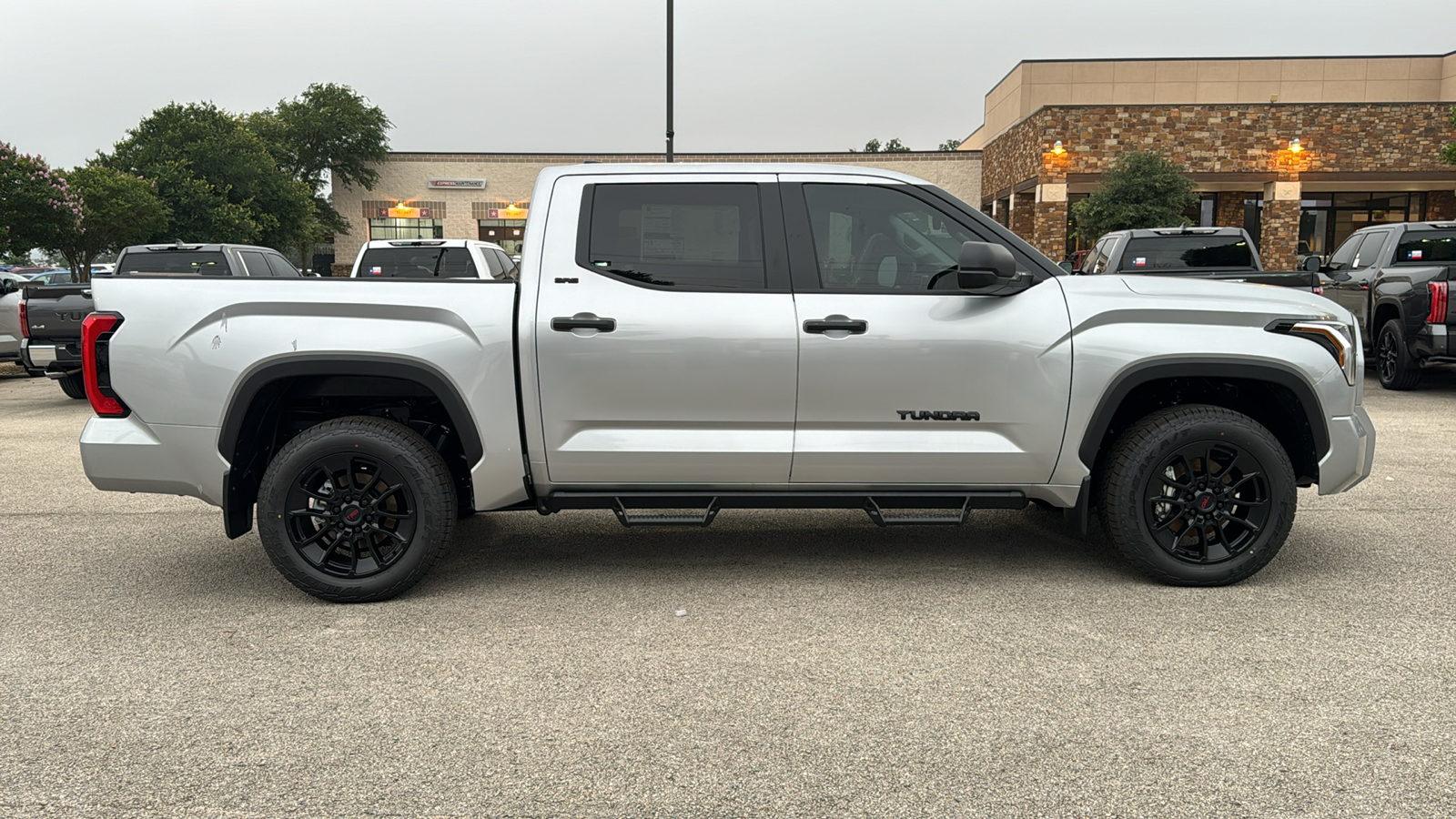 2024 Toyota Tundra SR5 8