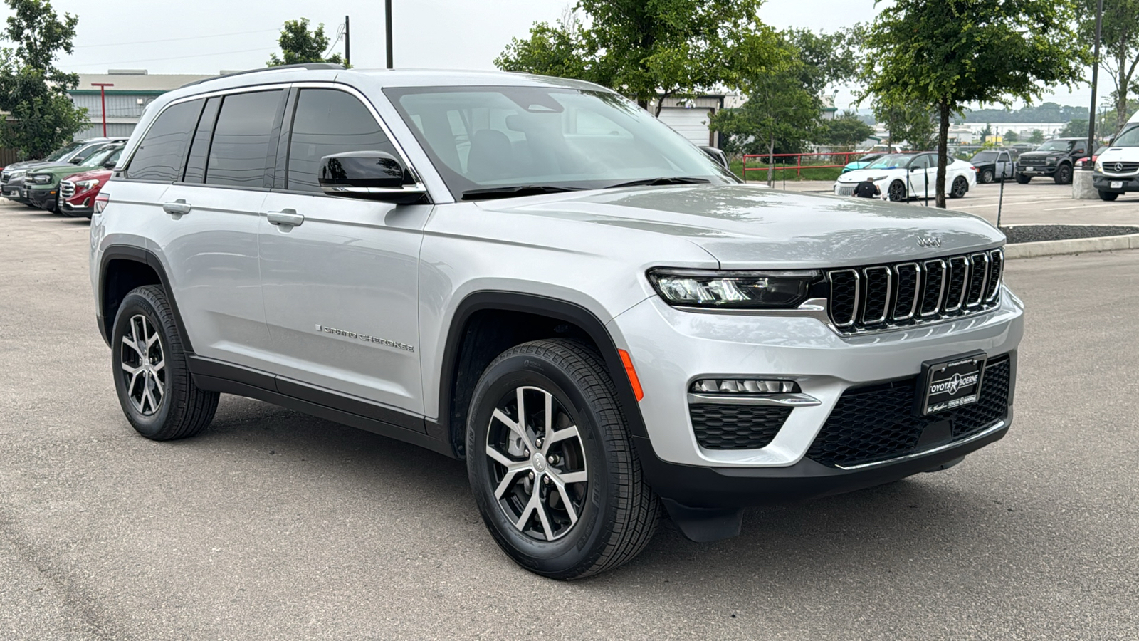 2023 Jeep Grand Cherokee Limited 37