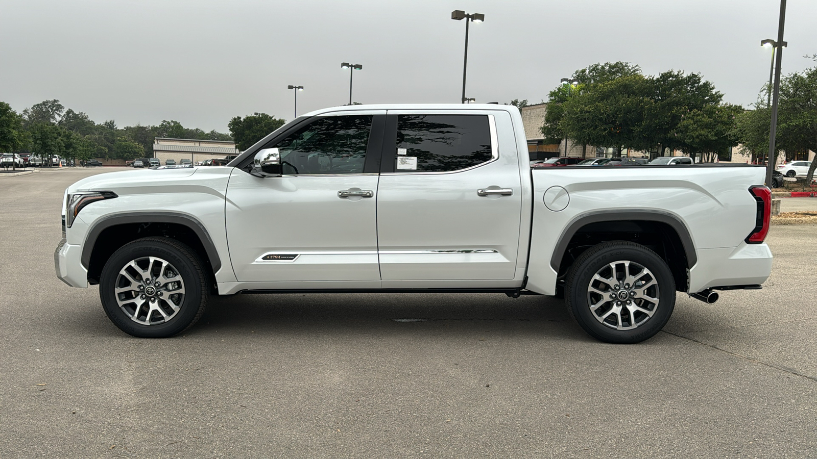 2024 Toyota Tundra Hybrid 1794 Edition 4