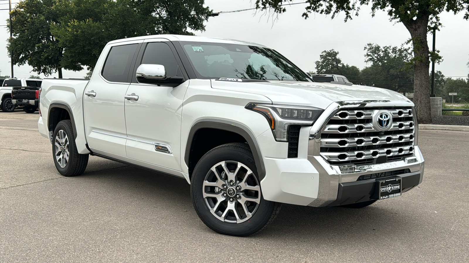 2024 Toyota Tundra Hybrid 1794 Edition 24