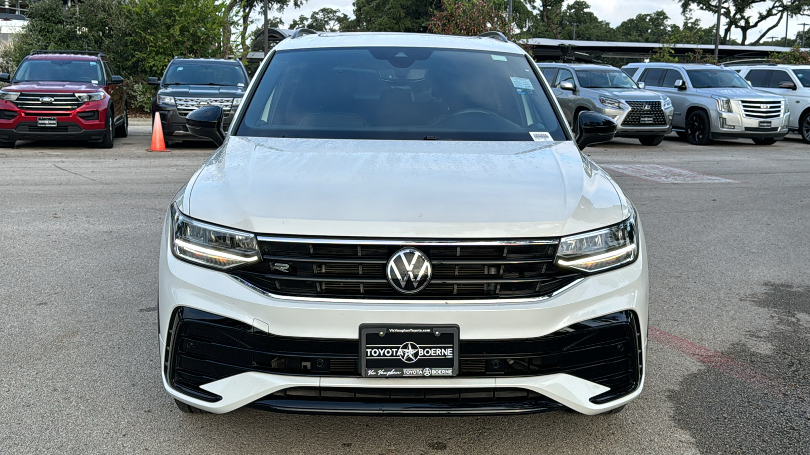 2022 Volkswagen Tiguan 2.0T SE R-Line Black 2