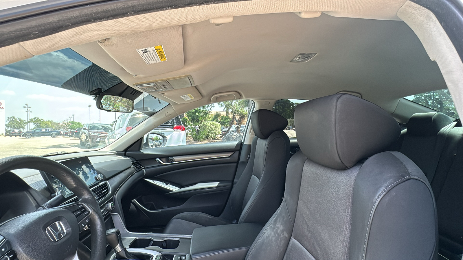 2019 Honda Accord LX 14