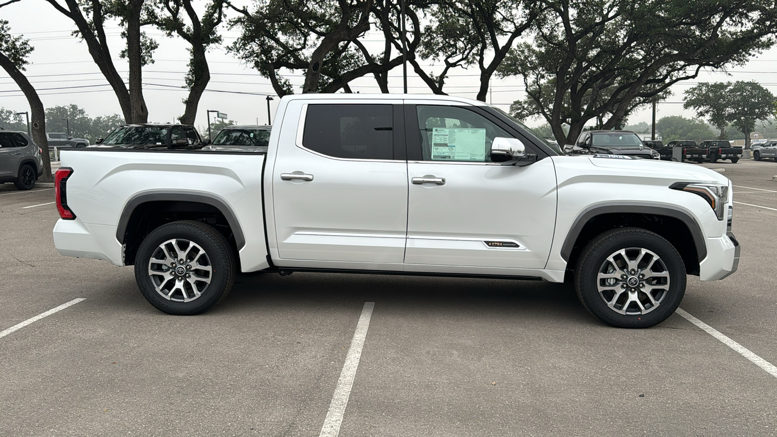 2024 Toyota Tundra Hybrid 1794 Edition 8