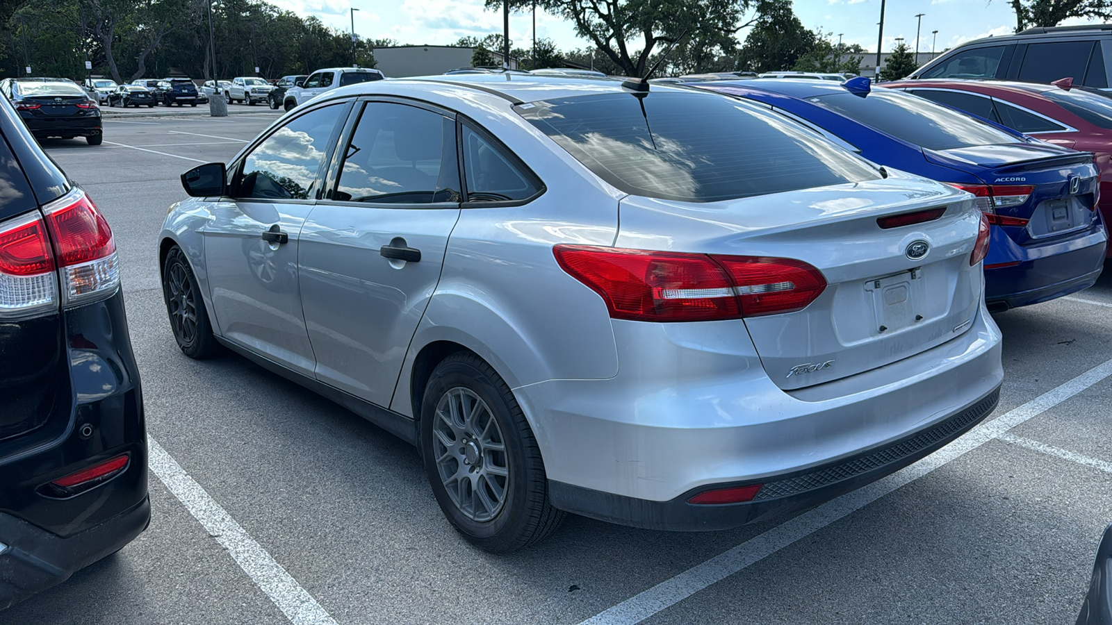 2016 Ford Focus S 4