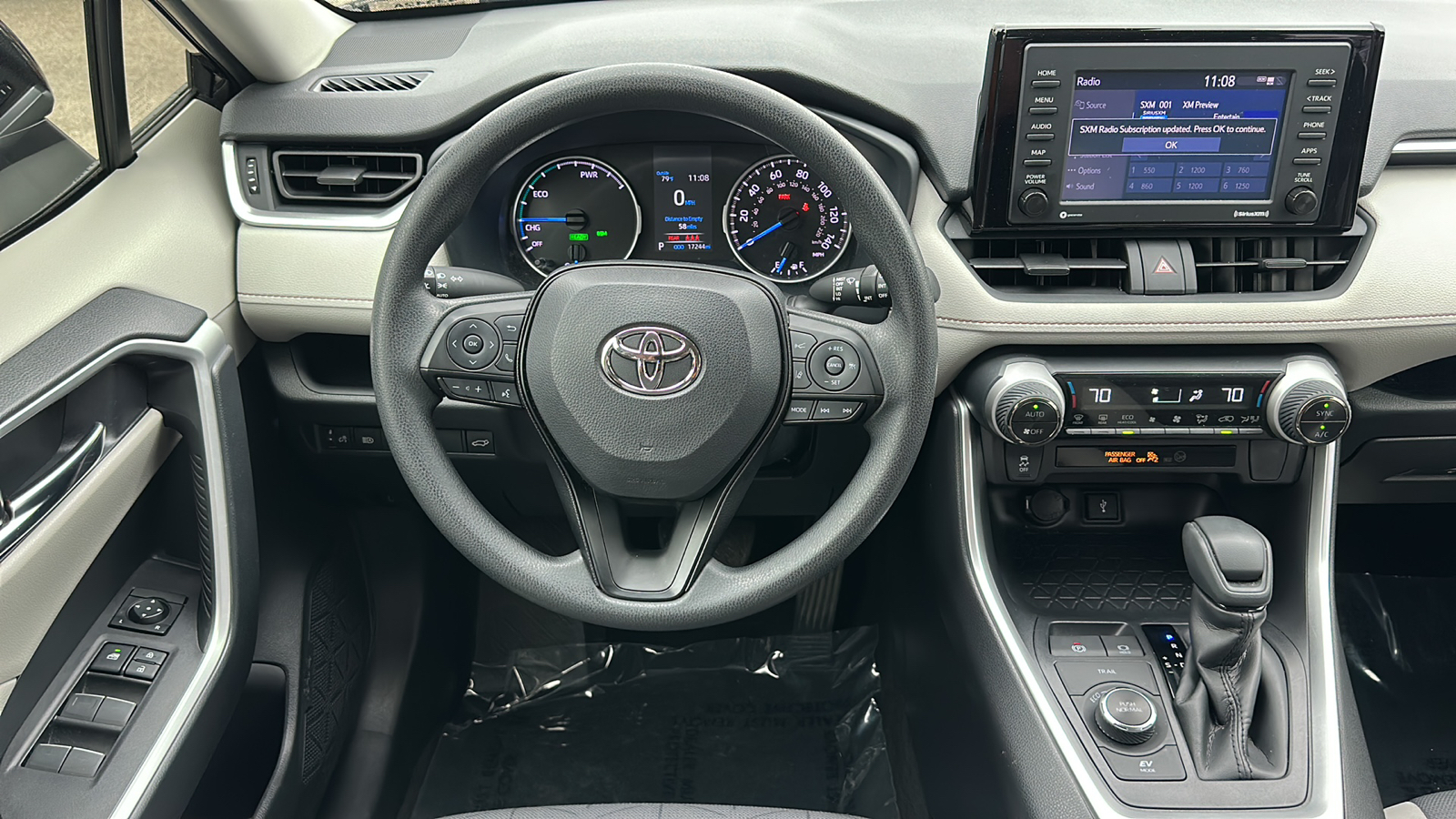 2022 Toyota RAV4 Hybrid XLE 18