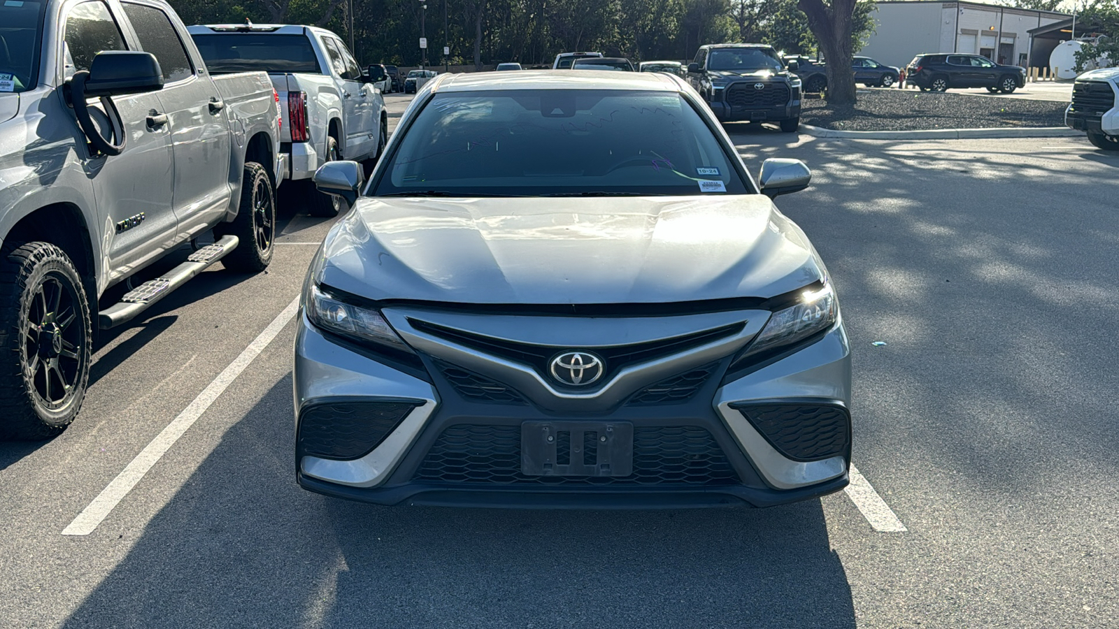 2021 Toyota Camry SE 2