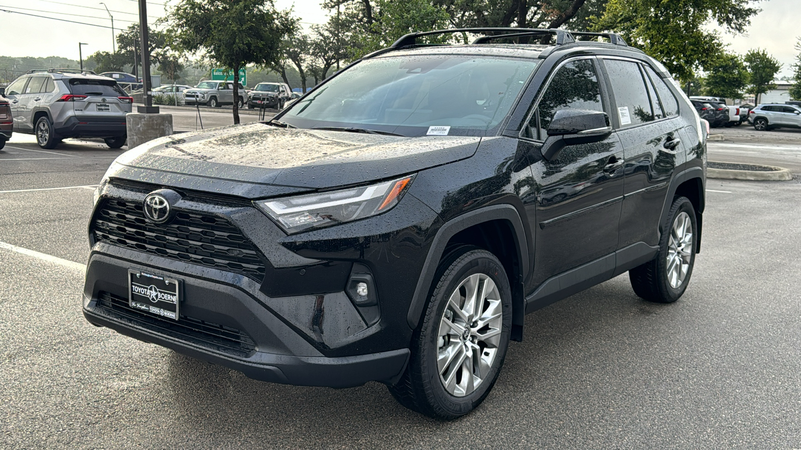 2024 Toyota RAV4 XLE Premium 3