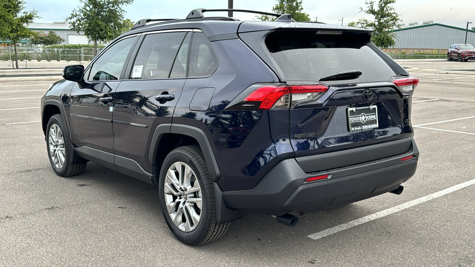 2024 Toyota RAV4 XLE Premium 5