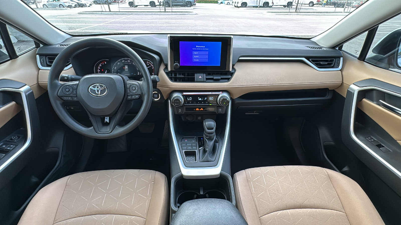 2024 Toyota RAV4 XLE 16