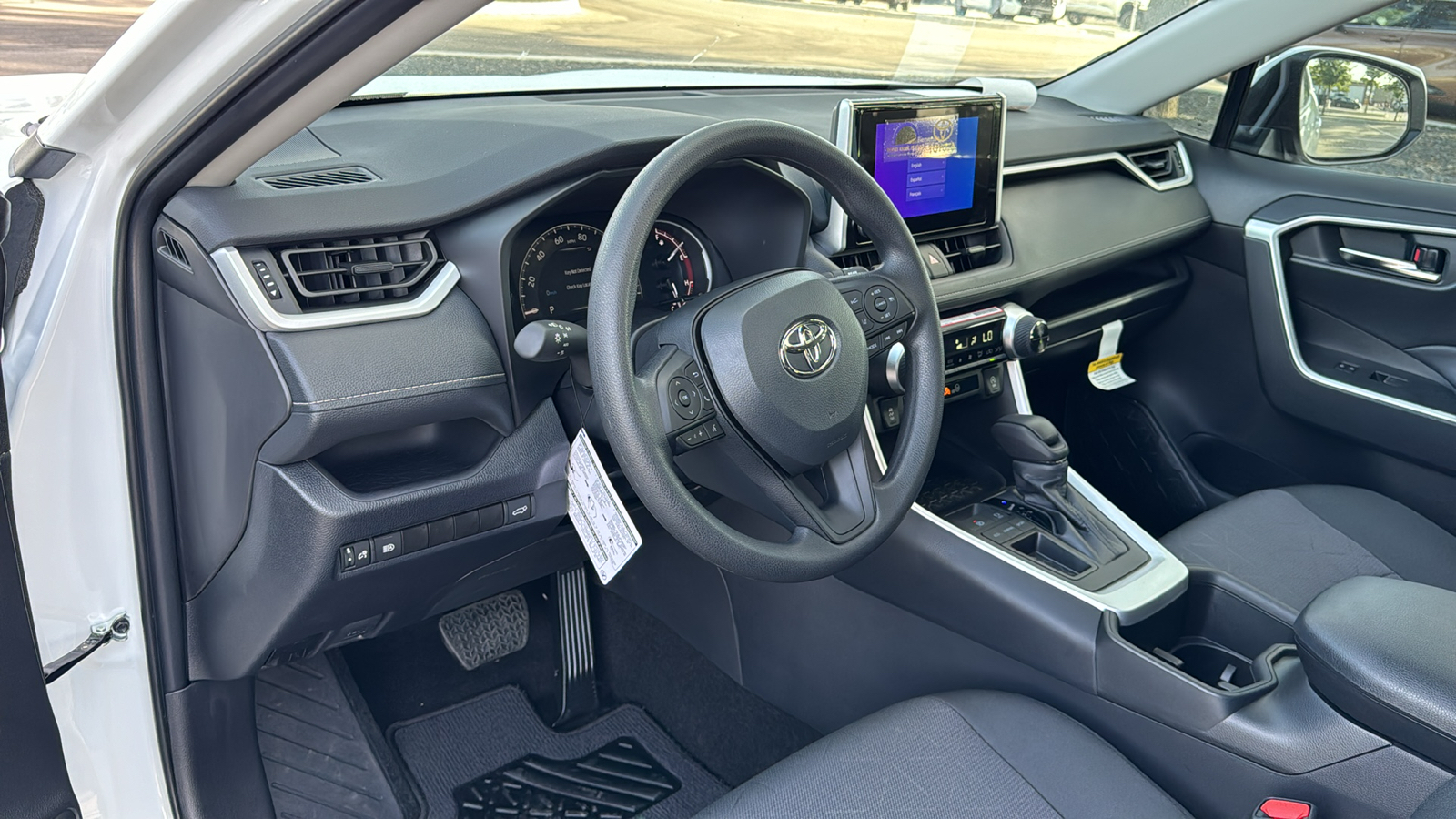 2024 Toyota RAV4 XLE 12