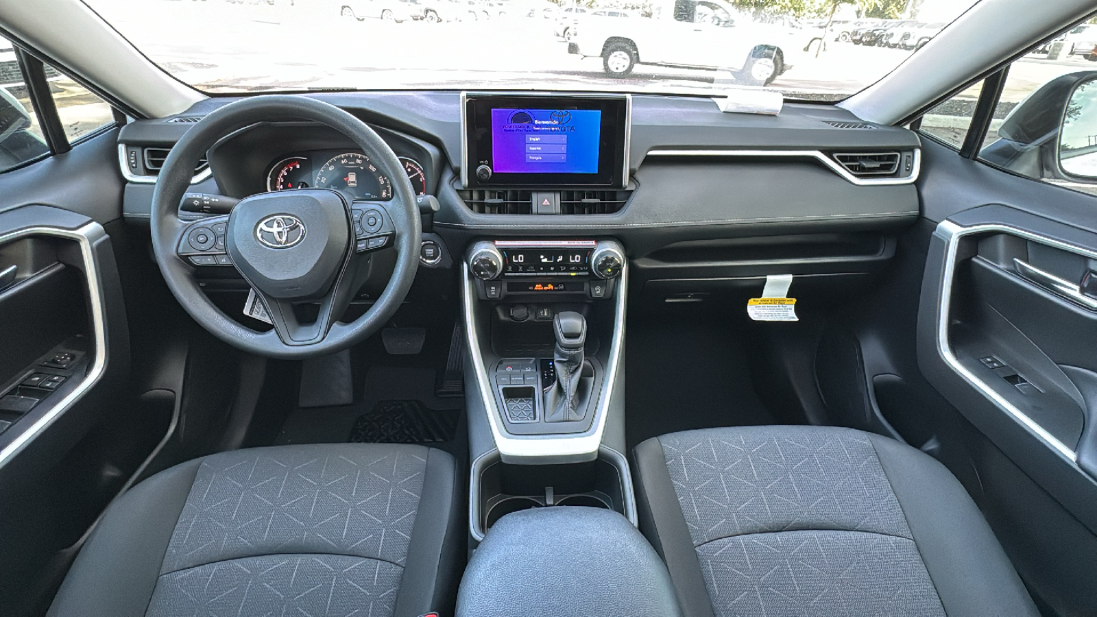 2024 Toyota RAV4 XLE 16