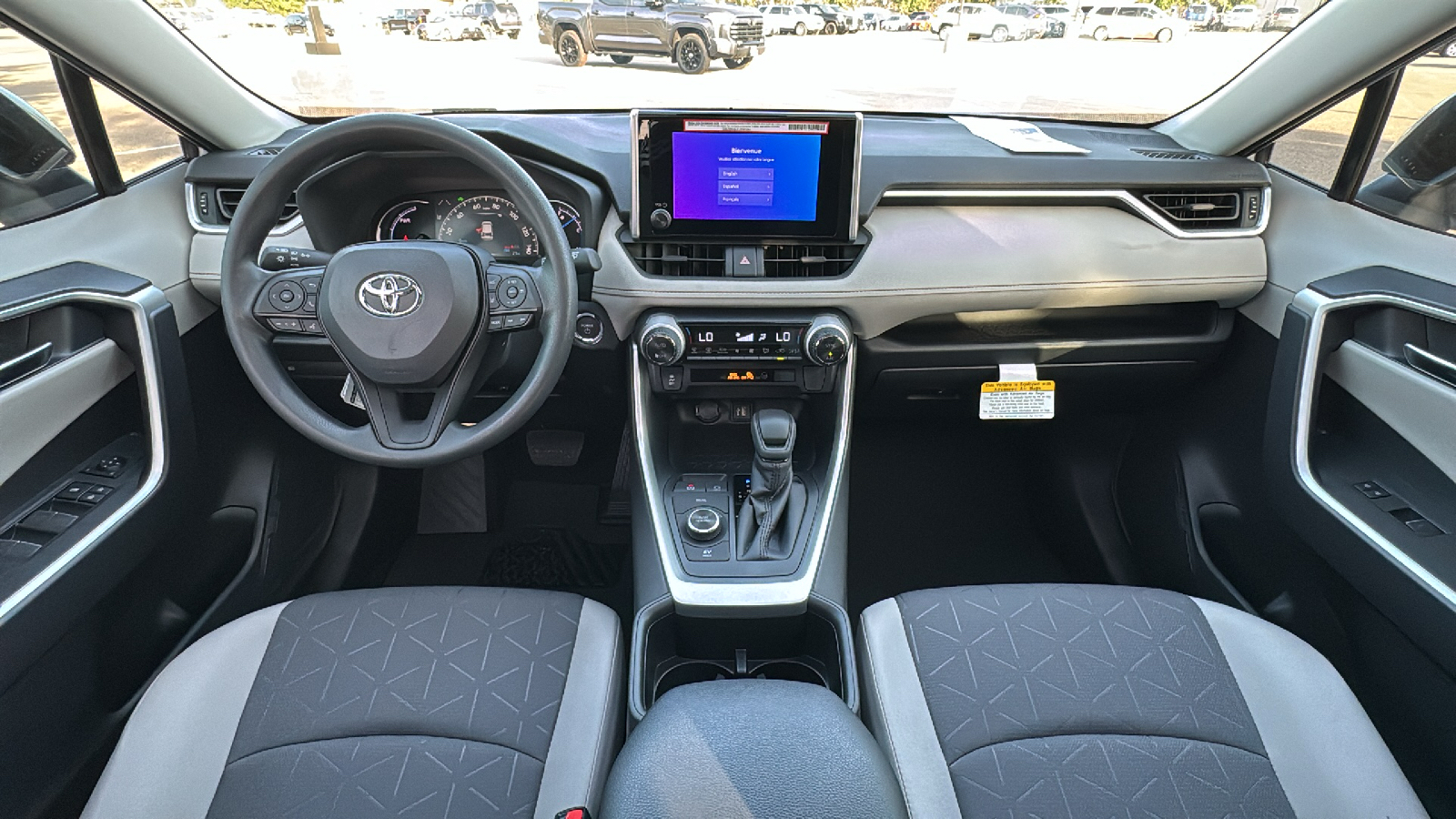 2024 Toyota RAV4 Hybrid XLE 16