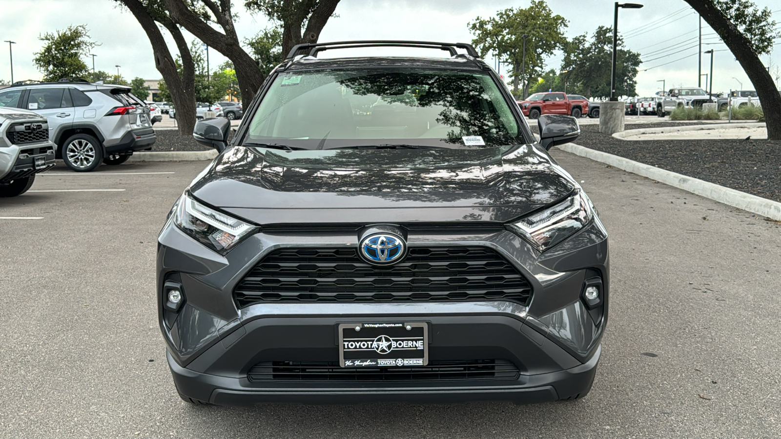 2024 Toyota RAV4 Hybrid XLE Premium 3