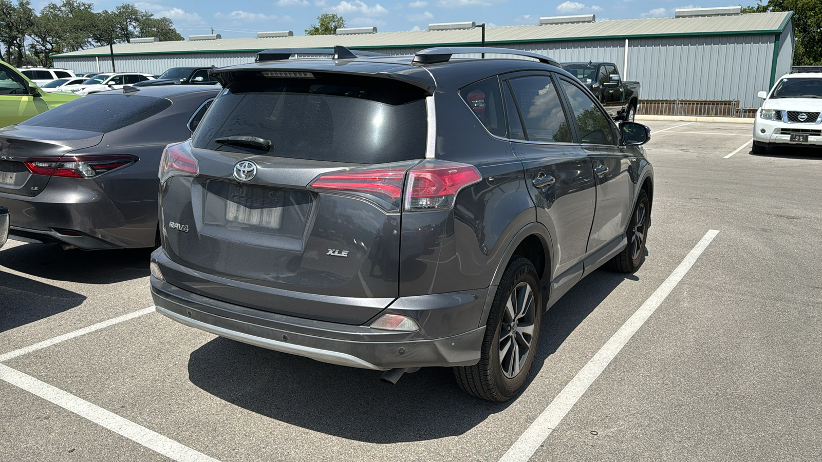 2018 Toyota RAV4 XLE 6