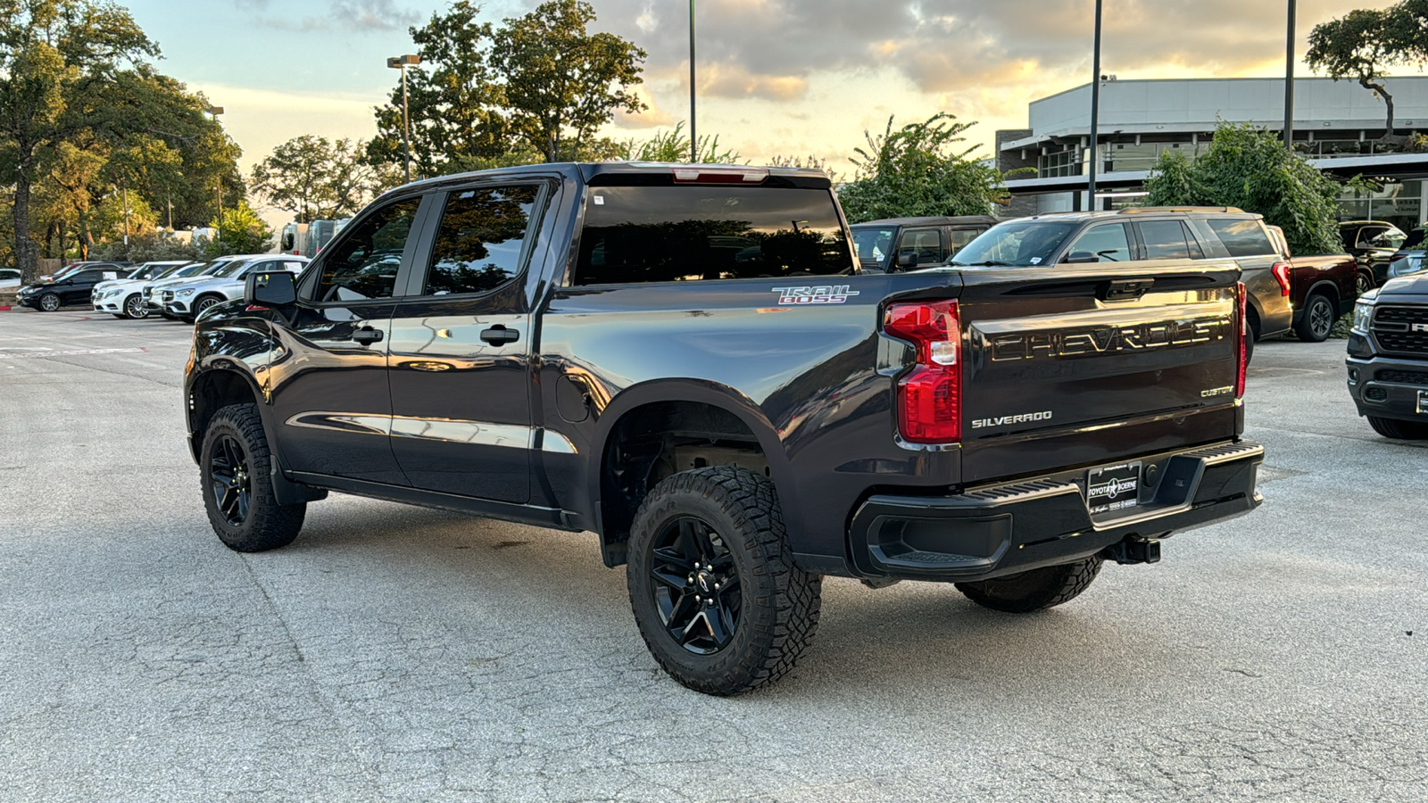 2023 Chevrolet Silverado 1500 Custom Trail Boss 5