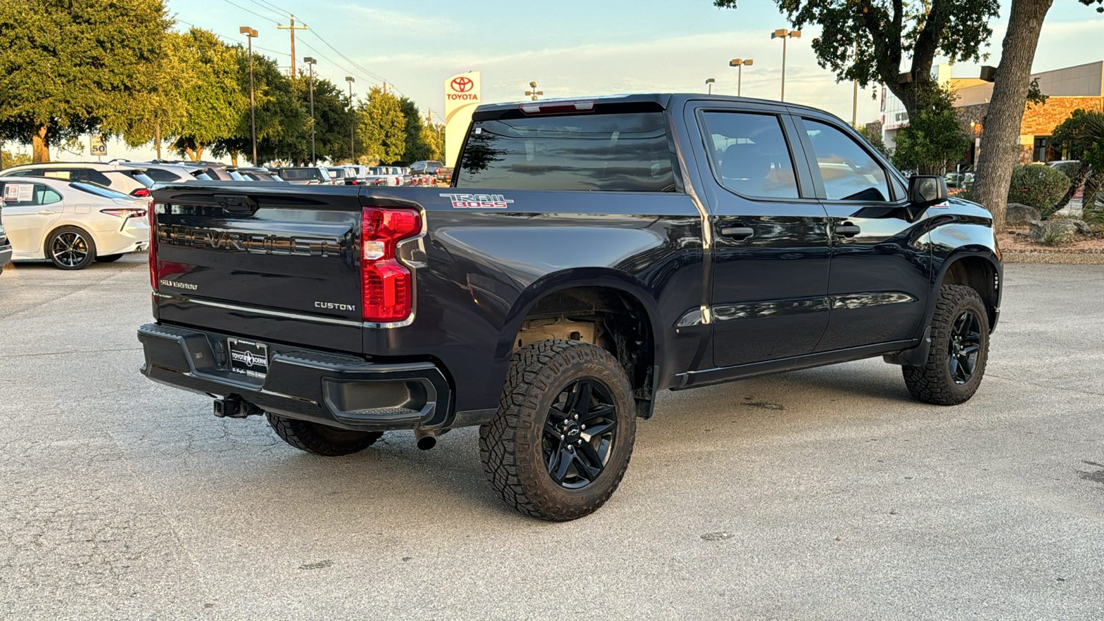 2023 Chevrolet Silverado 1500 Custom Trail Boss 8