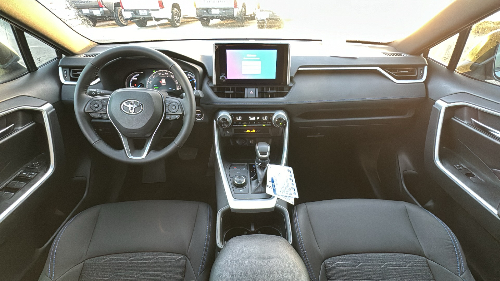 2024 Toyota RAV4 Hybrid SE 16