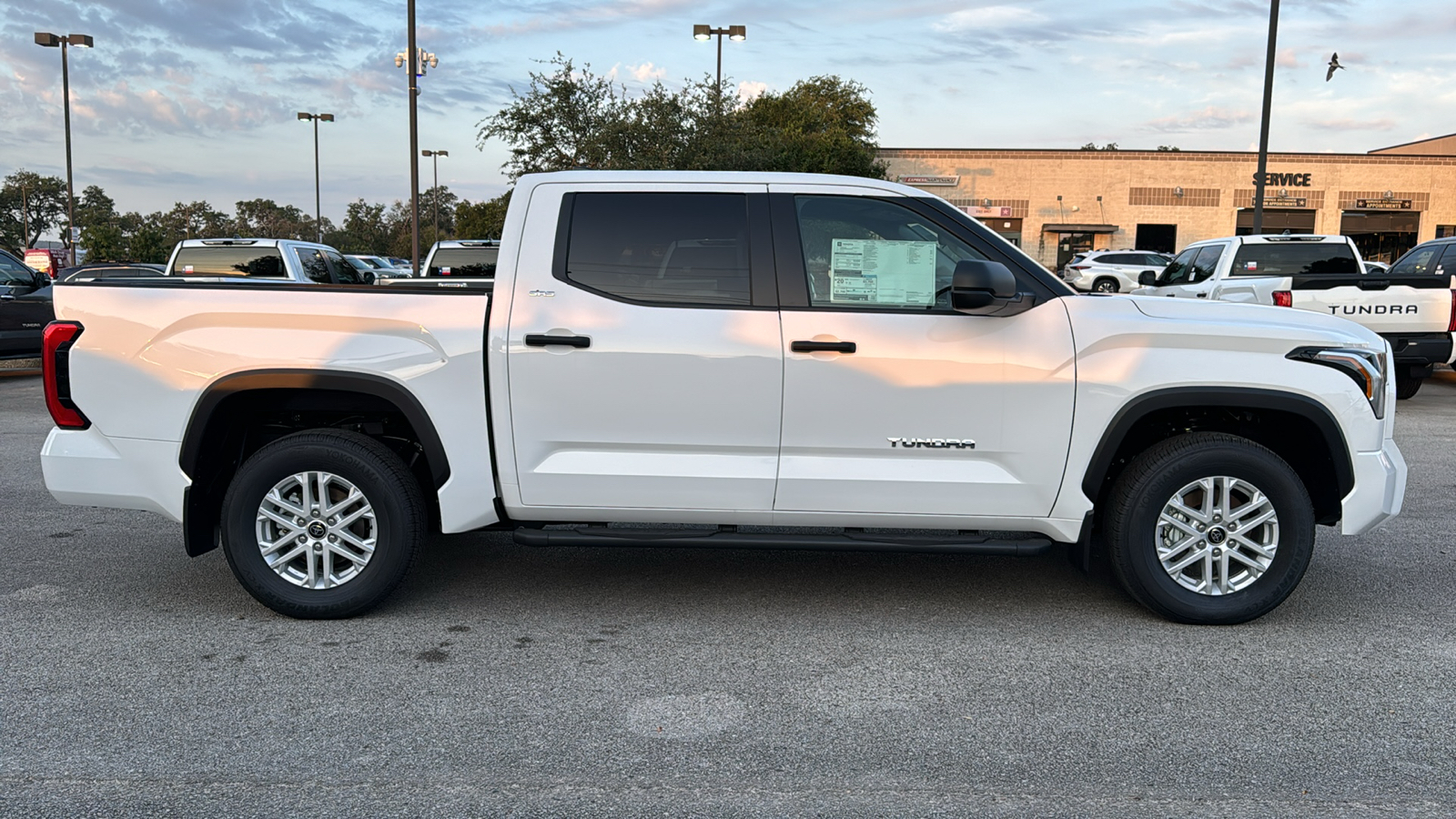 2024 Toyota Tundra SR5 8