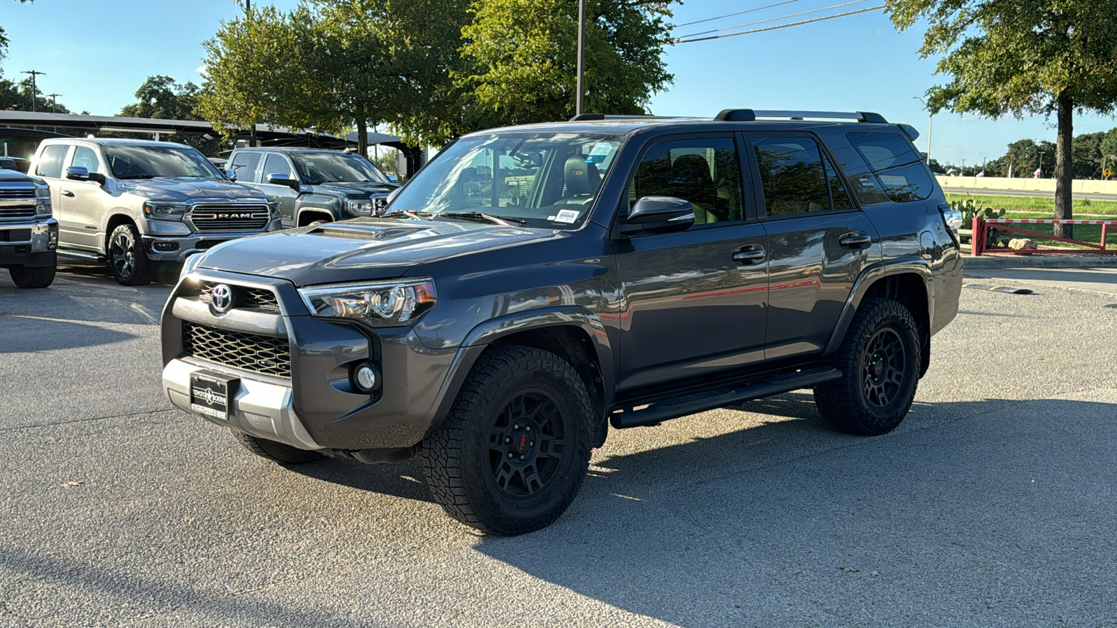 2018 Toyota 4Runner TRD Off-Road Premium 3