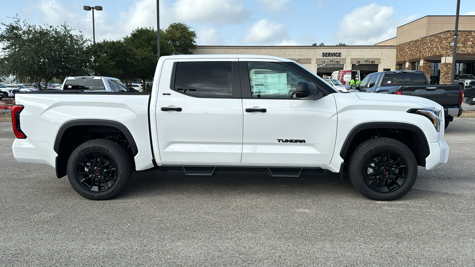 2024 Toyota Tundra SR5 8