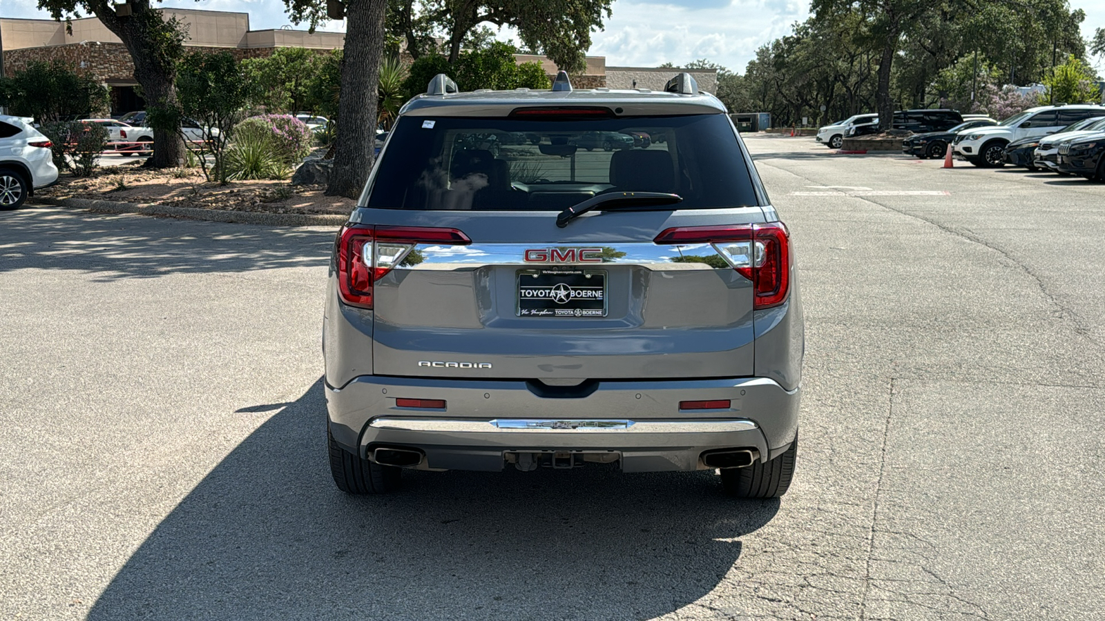 2022 GMC Acadia Denali 6