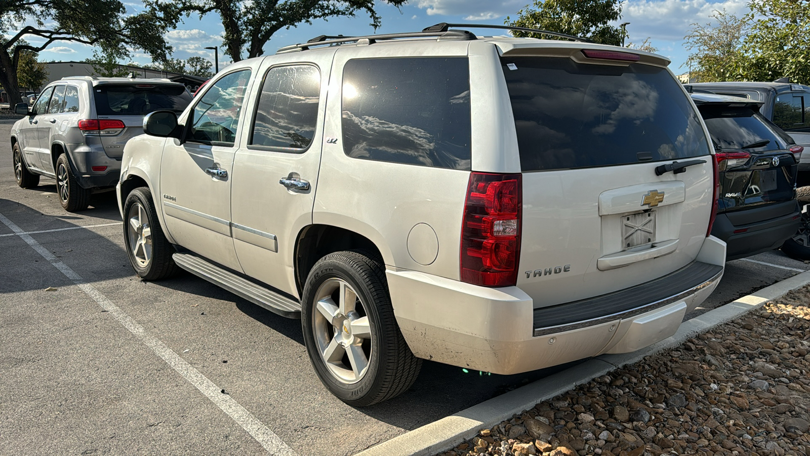 2013 Chevrolet Tahoe LTZ 4