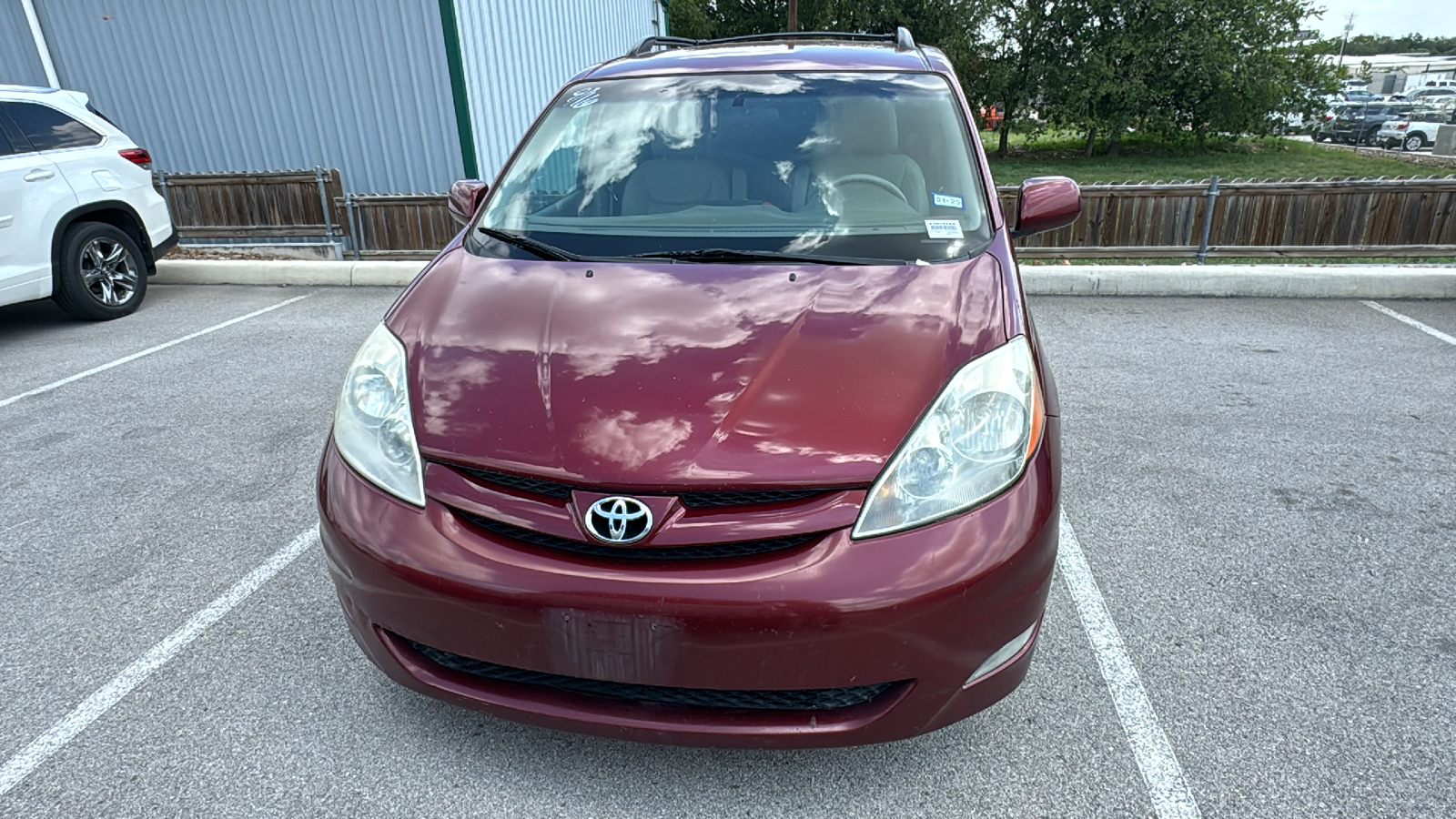 2007 Toyota Sienna XLE 2