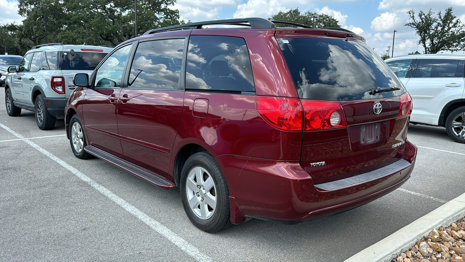 2007 Toyota Sienna XLE 4