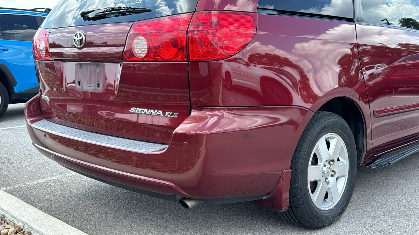 2007 Toyota Sienna XLE 8