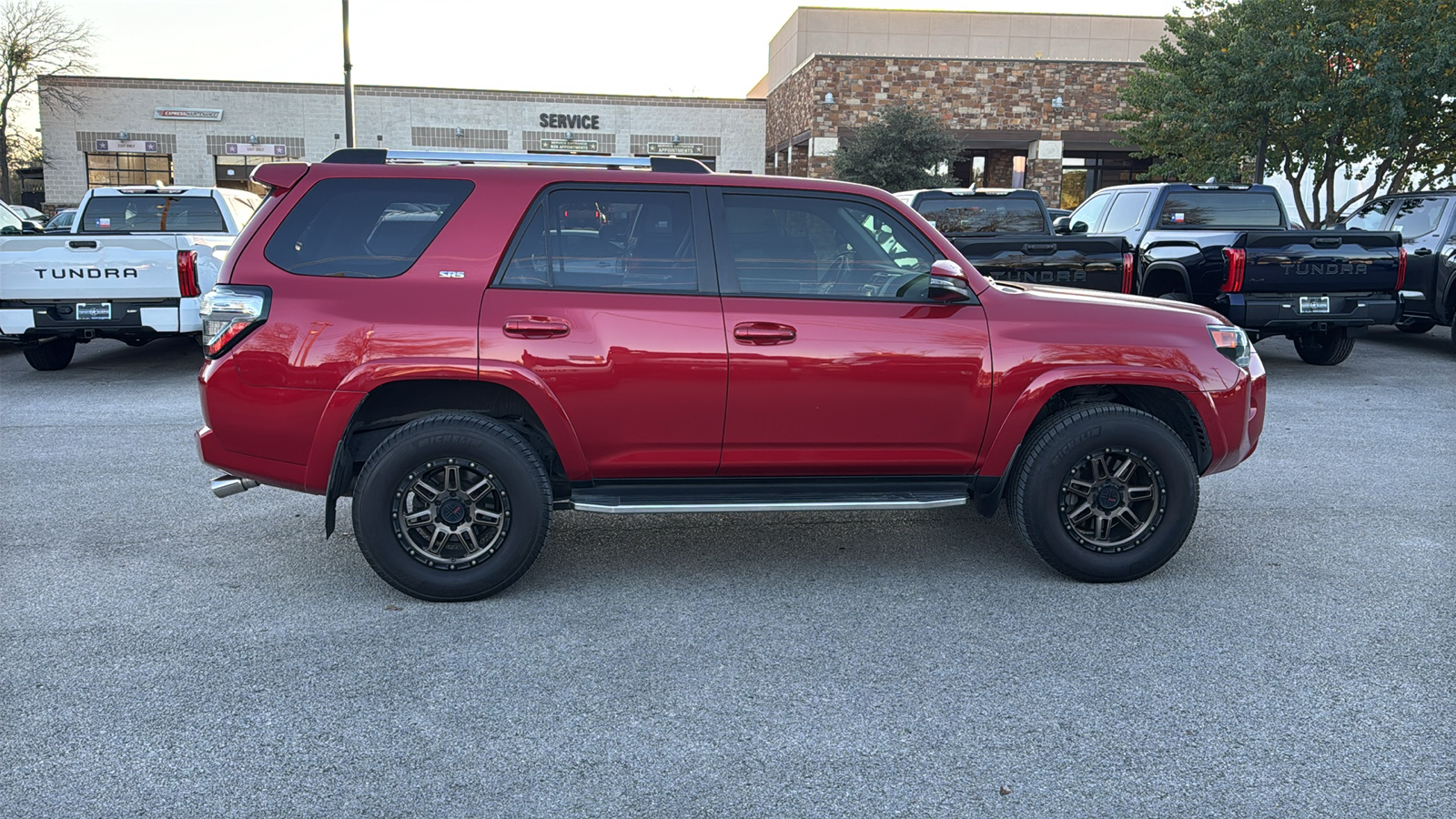 2019 Toyota 4Runner SR5 Premium 8