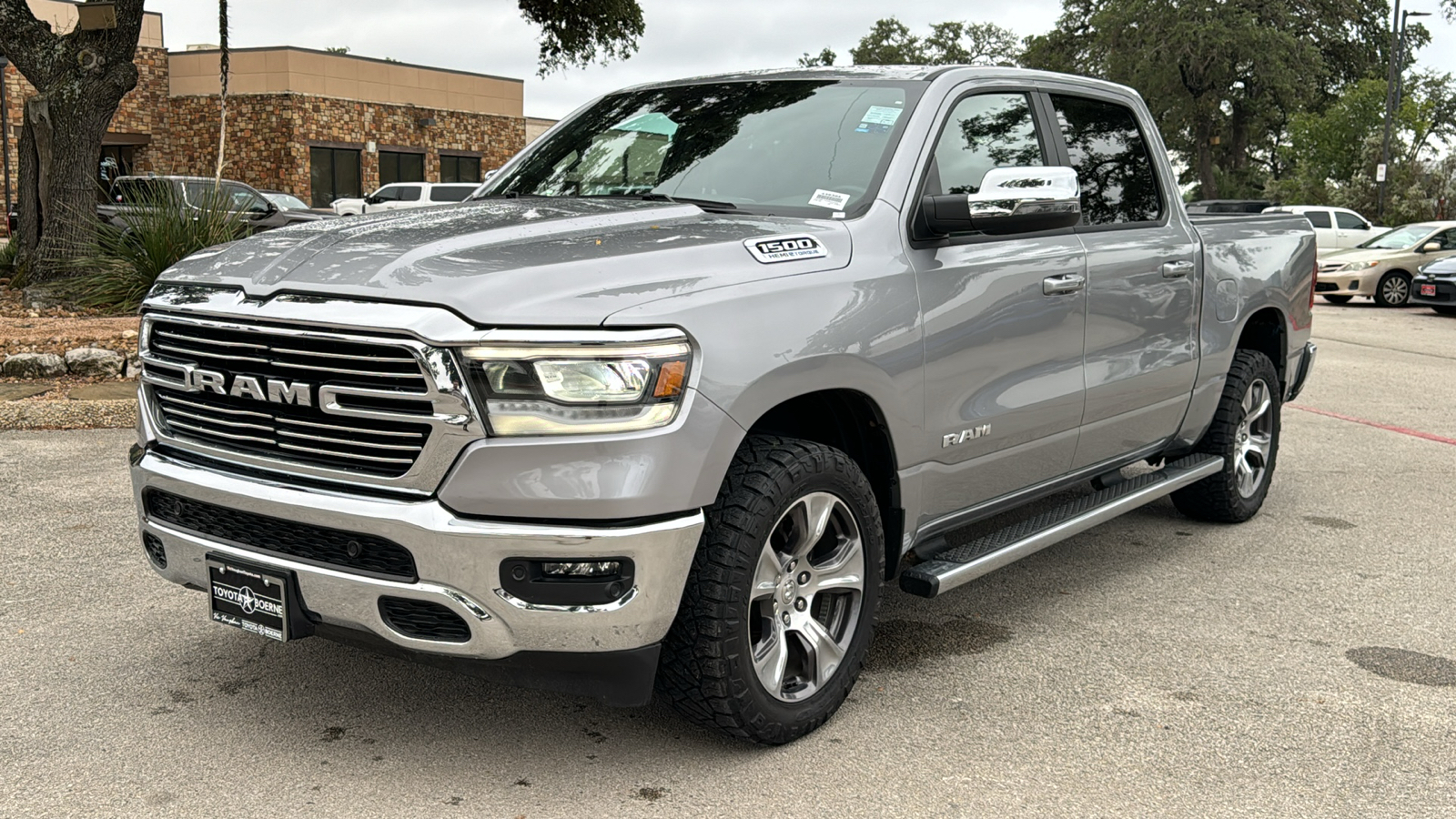 2023 Ram 1500 Laramie 3